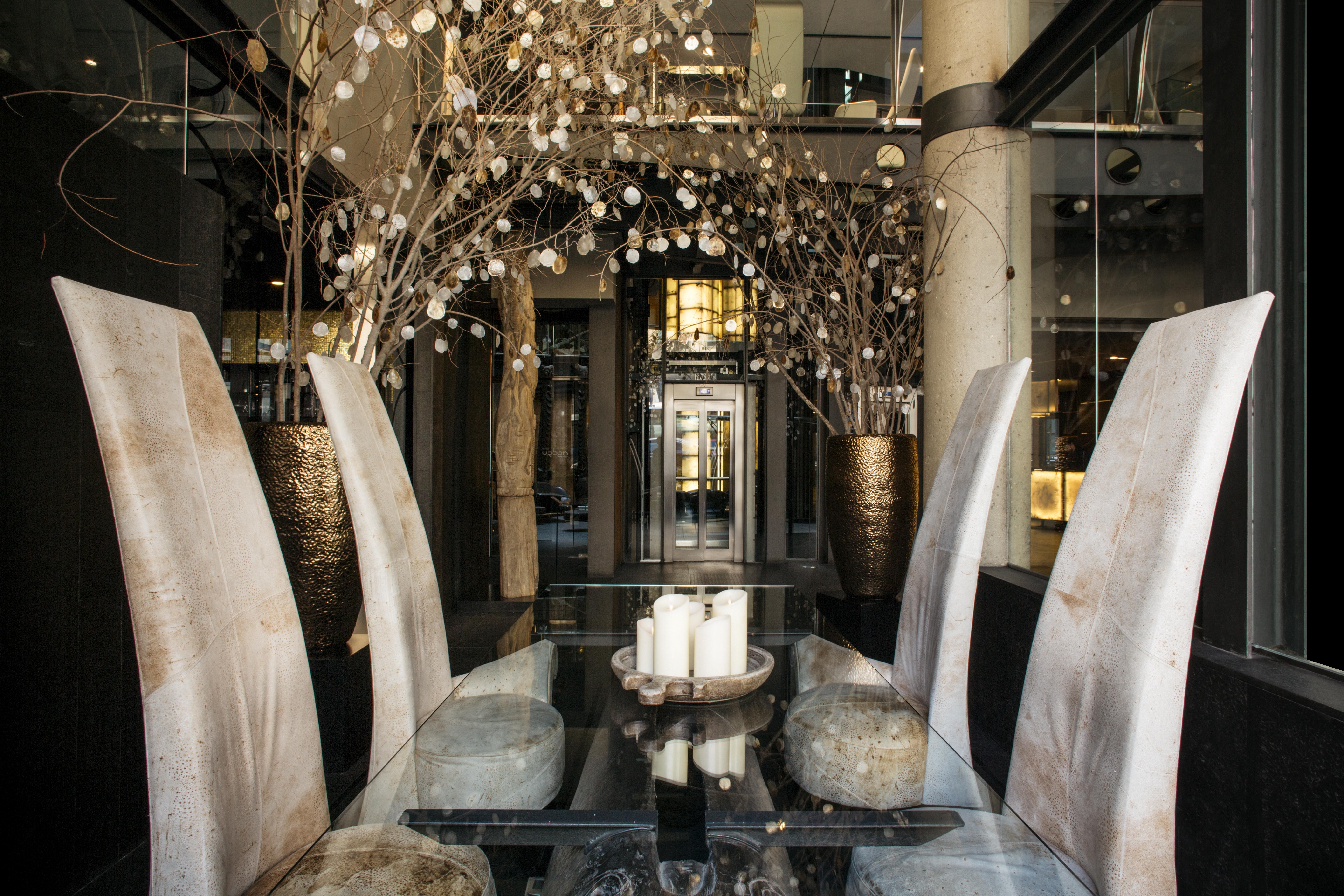 Hotel Urban, A Small Luxury Hotel Of The World Мадрид Екстериор снимка The interior of the restaurant